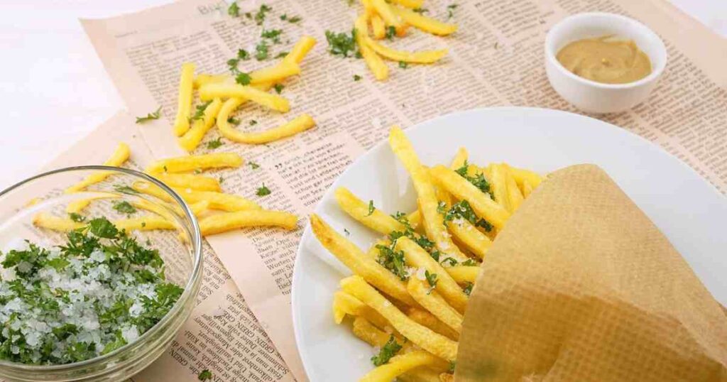 loaded sriracha fries